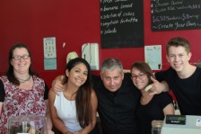 L'équipe du café Tuga : Kay, Natalia, Paolo et Andrew